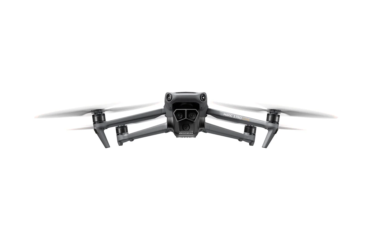 DJI Mavic 3 Pro Cine Premium Combo - Image 4